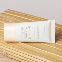 美容護膚小常識：科學(xué)有效的100個方法讓你擁有健康光彩的肌膚